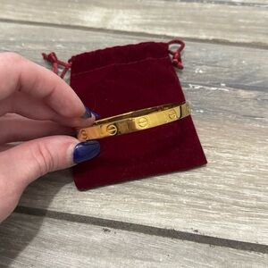 Bracelet with screw enclosure (comes with screwdriver)